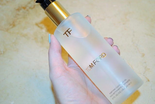 tom-ford-purifying-cleansing-oil-review-2-639x428.jpg