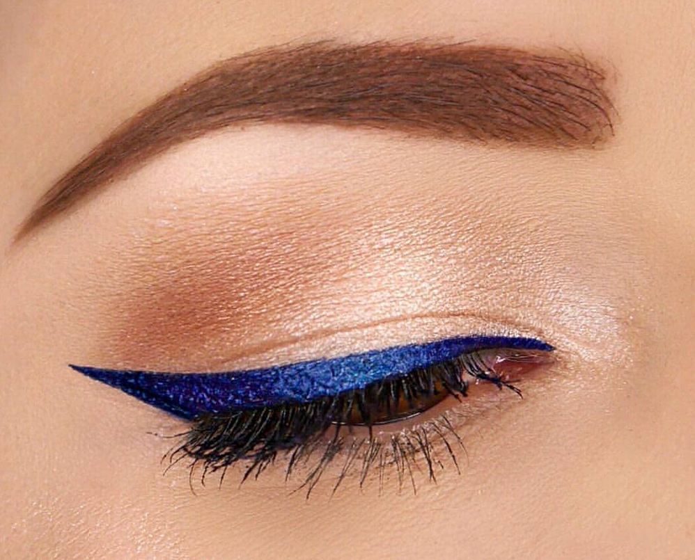 Eye Makeup That Goes With A Royal Blue
