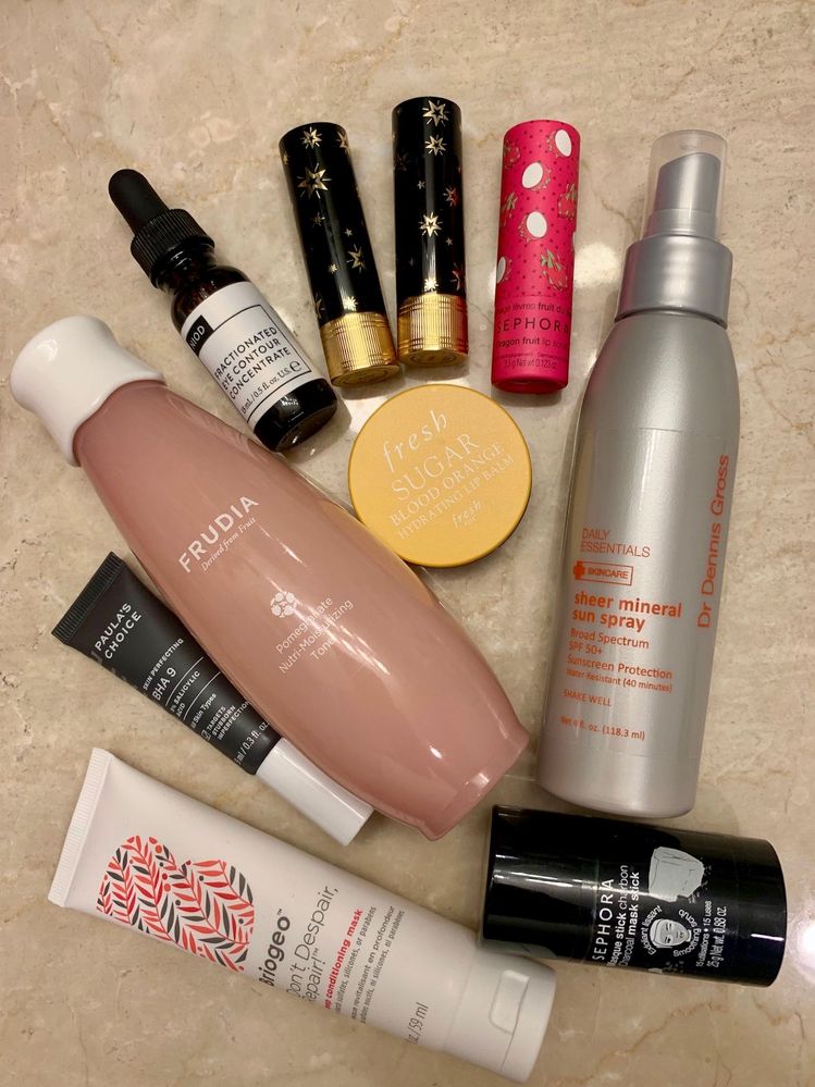 March 2020 favorites: mostly skincare, with a little hair and makeup thrown in.